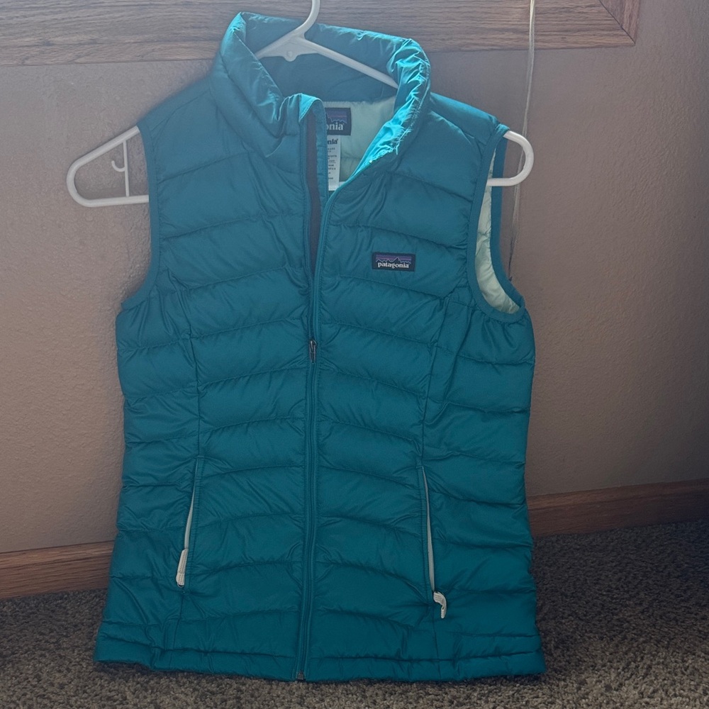 Patagonia Teal Quilted Down Vest